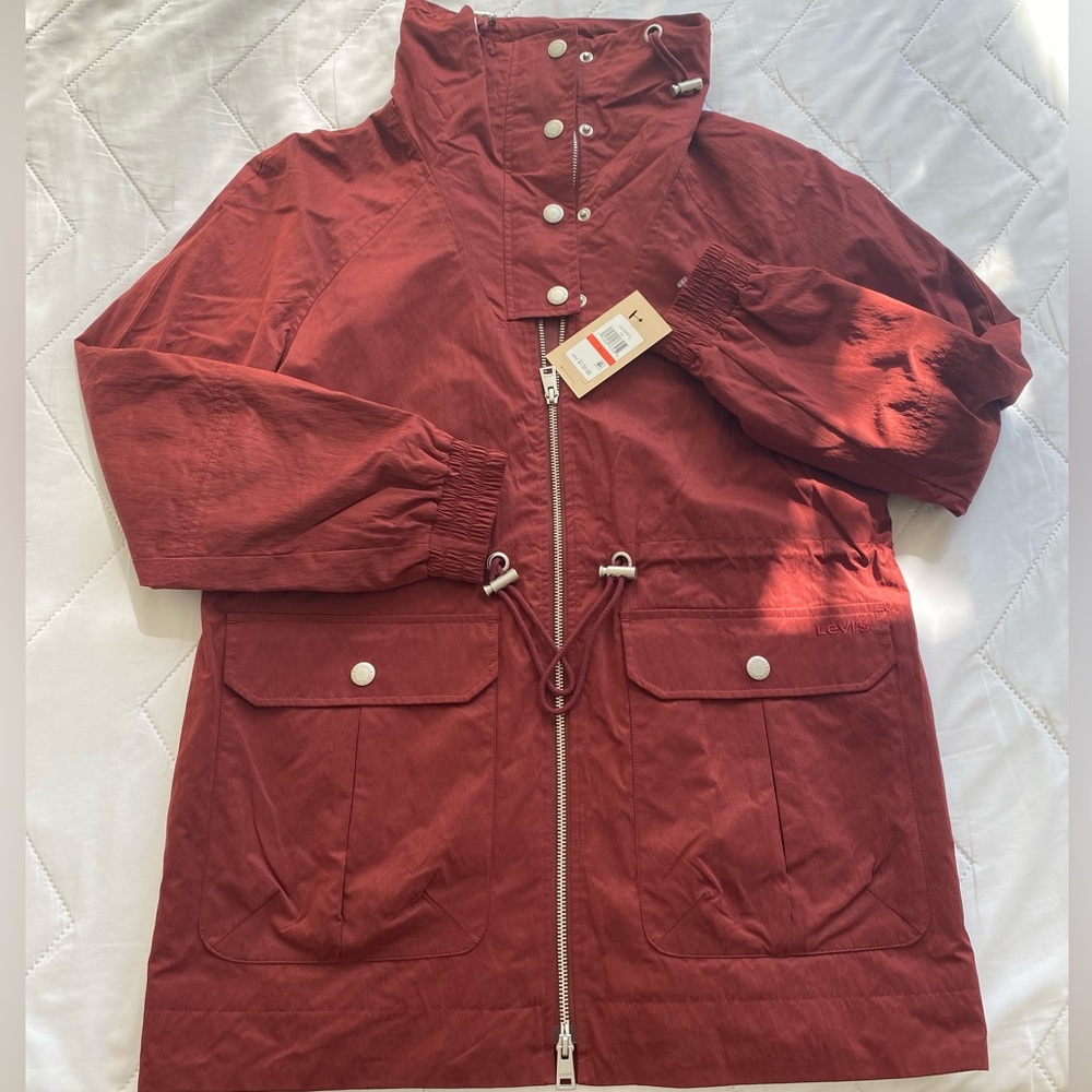 Levi’s Women Cinch Waist Wine Color Rain jacket, XS